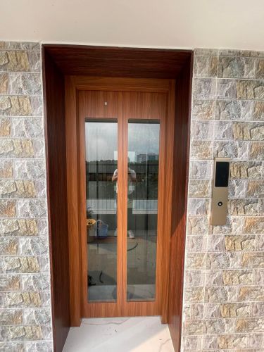 Lắp đặt thang máy tải khách vân gỗ cho hộ gia đình tại TP Bắc Ninh